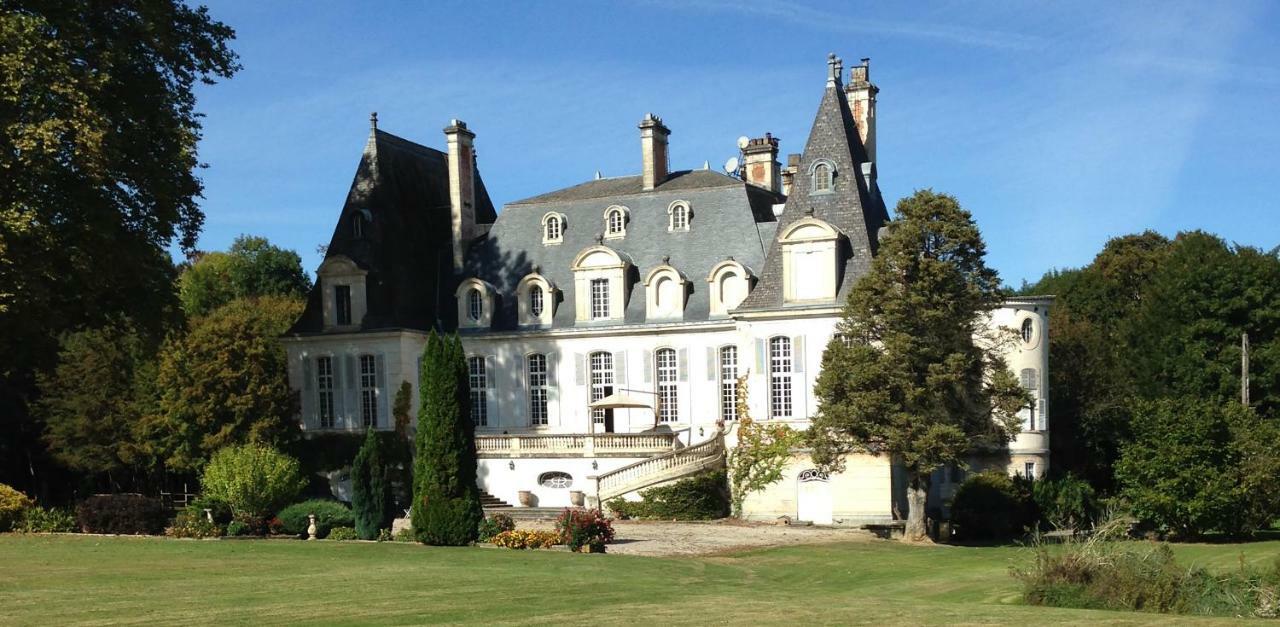 Chateau du Val Larbont Bed & Breakfast La Bastide-de-Sérou Exterior foto